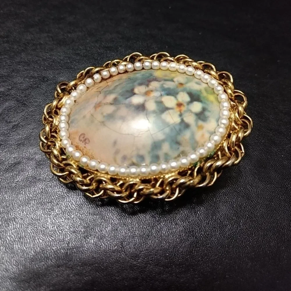 Handmade vintage painted egg brooch